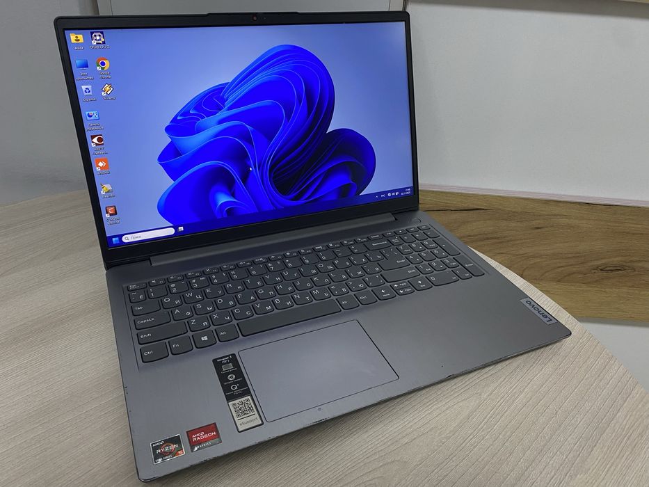 Ноутбук Леново laptop Lenovo