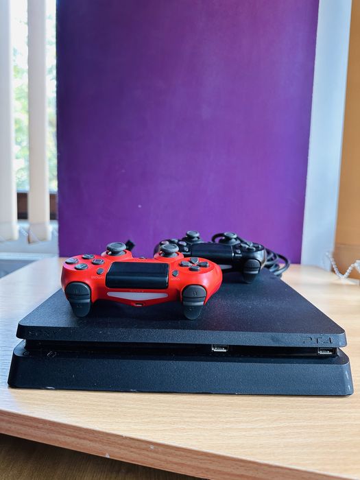 PS4 Slim 1TB + 2 Controlere originale