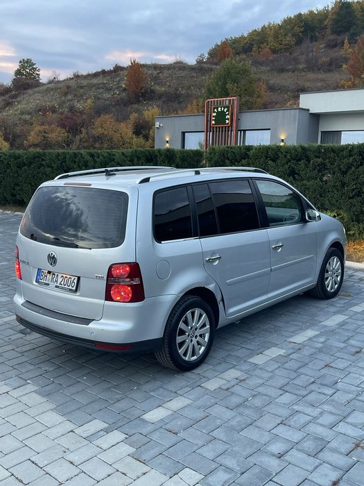 ~Volkswagen Touran~1.9TDI 105CP~7Locurii CarPlay