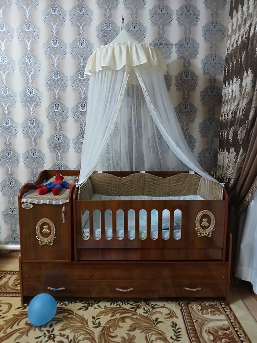 Detskiy 3/1 kravat i shkaf