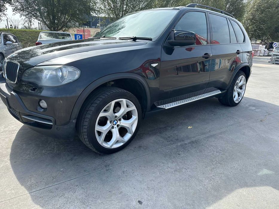 Dezmembrez BMW X5 E70 3.0d