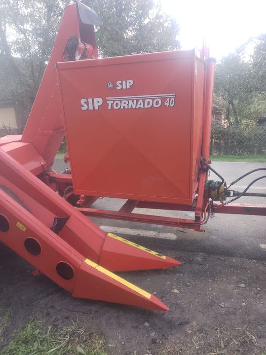 SIP TORNADO 40 Culegatoare porumb