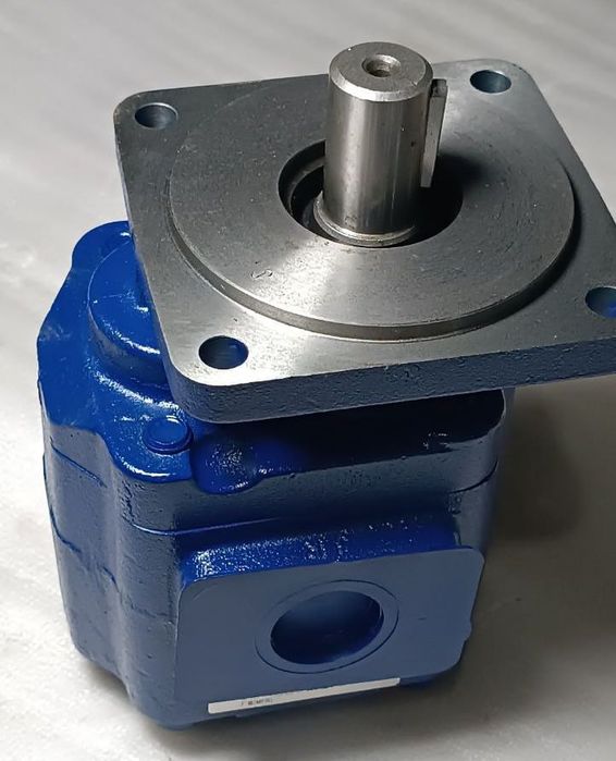 Насос гидравлический XCMG CBGj2100
XCMG LW300F, LW321F, ZL30, ZL30F, L