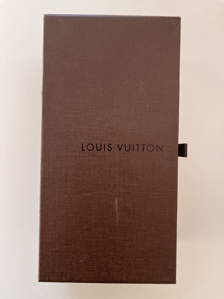 Cutie ochelari plus saculet Louis Vuitton