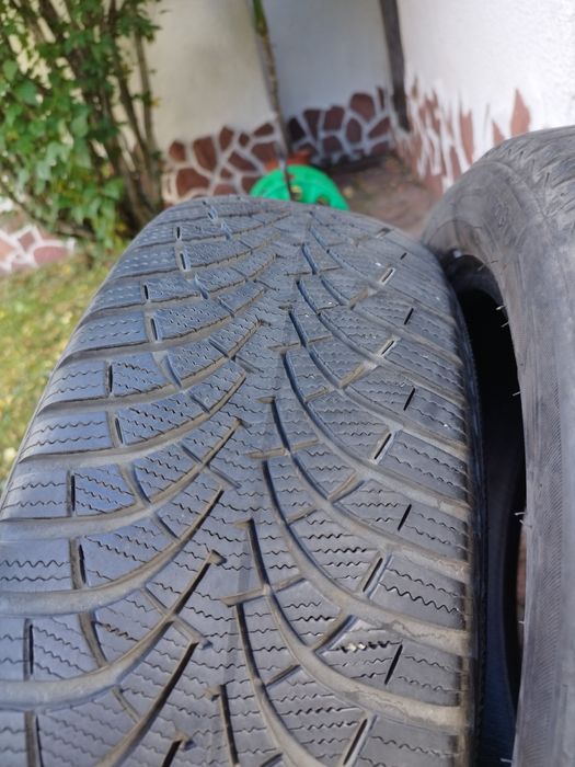Зимни гуми 205/55/16 Good Year Ultra Grip 9+ .40 лв бр.