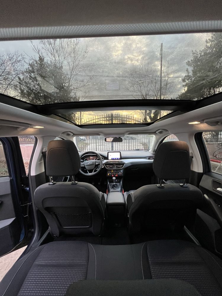 Ford focus 2020 Distronic , Camera , Panoramic , Carplay
