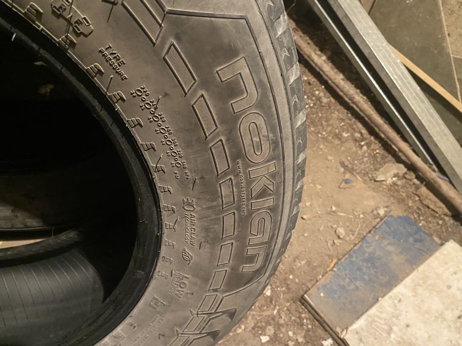 Комплект зимних шин