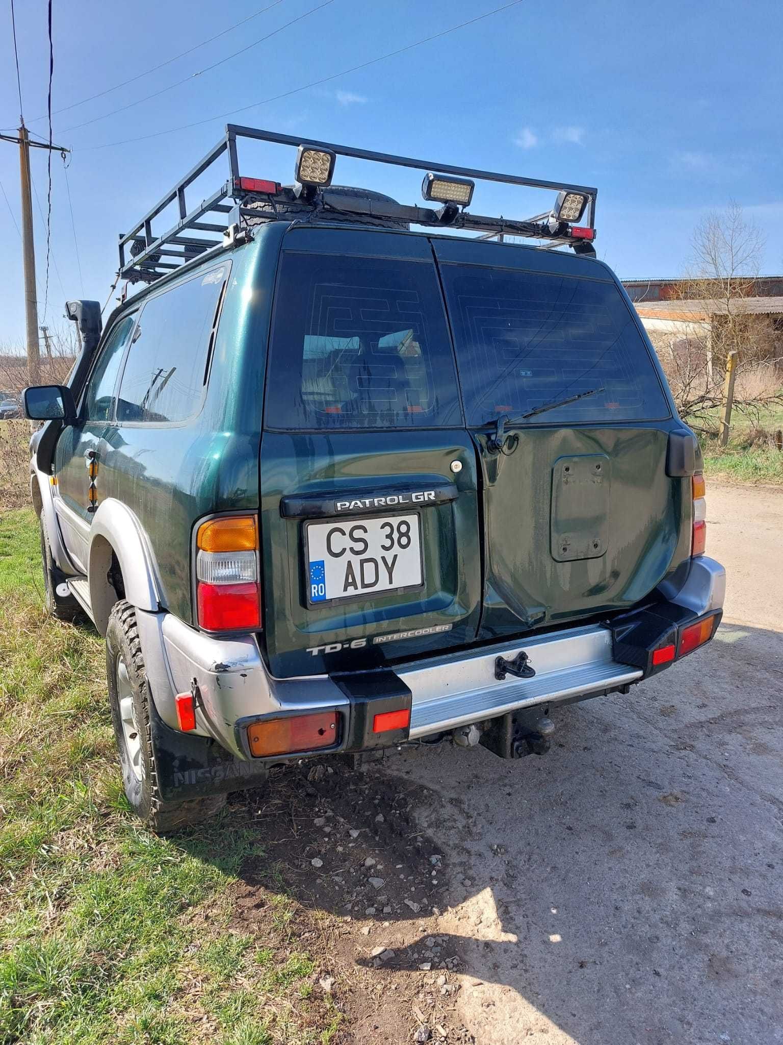 Nissan Patrol Y61