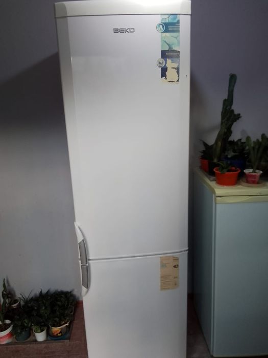 Продам холодильник