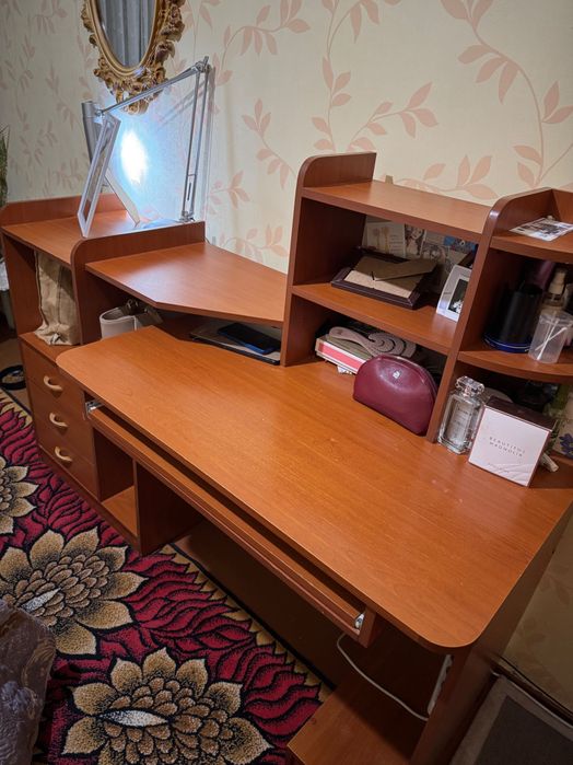 Письменный стол для компьютера и не только
