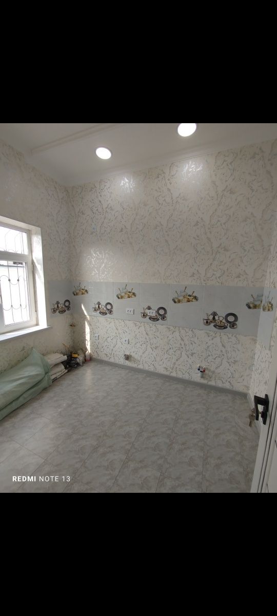 Срочно Продаётся  срочно квартирный коттедж 3 ком янги хаёт