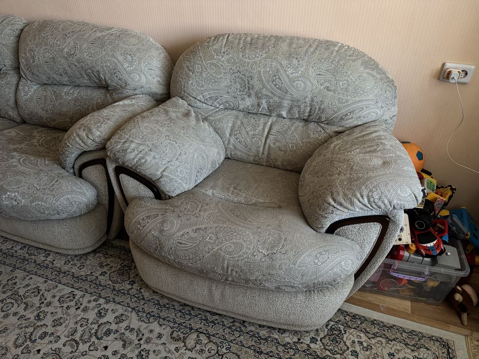 Диван угловой с креслом