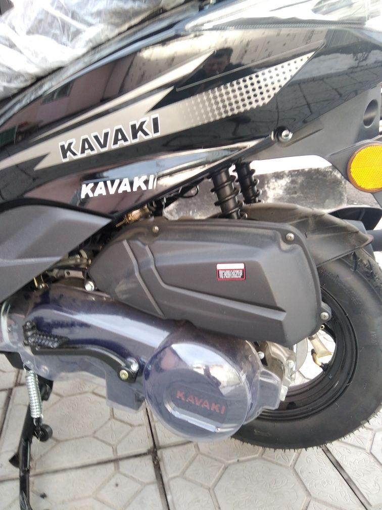 Скутер KAVAKI M8