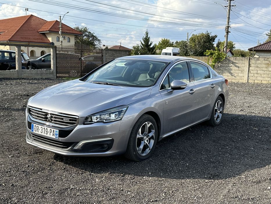 Peugeot 508 / 2015 / 2.0 hybrid4 / Automata