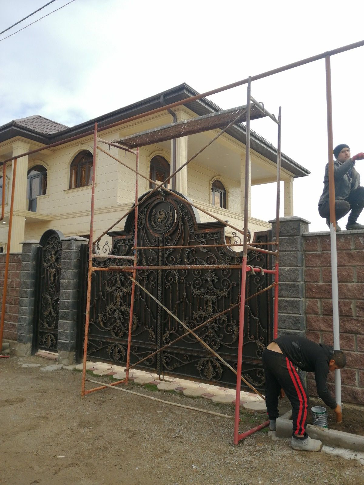 Аренда строительные леса и опалубка, Доставка строительных лесов