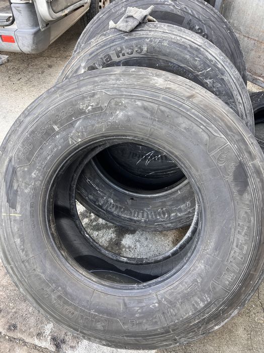 2 anvelope camion 385/65/22.5 , Continental /Michelin , 12-13 mm