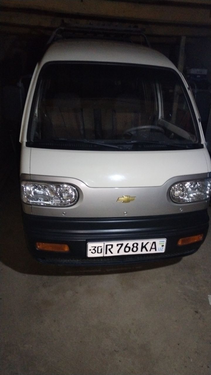 Damas chevrolet 2013ga 14yili kraskasi bor