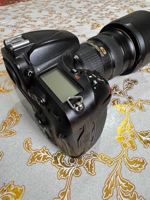 Nikon d810. Qo'shib beriladi 4-ta  obektiv