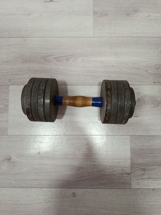 Продам гантель  .