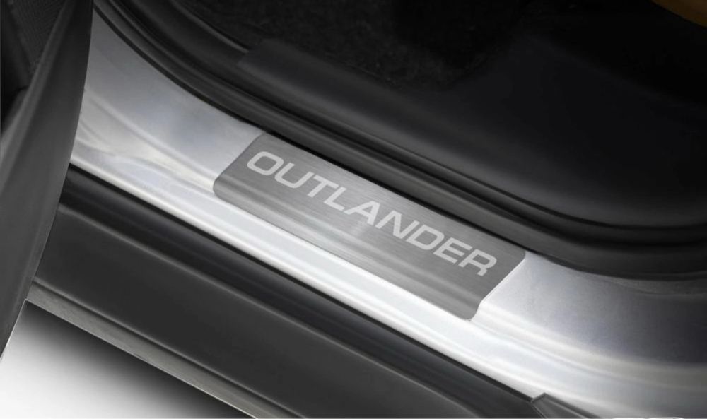 Накладки на пороги Mitsubishi Outlander XL с 2005 по 2012