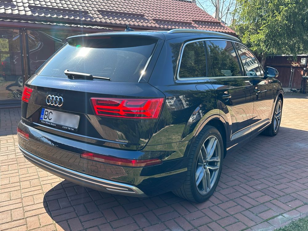 Audi Q7 E-Tron / S line / plug-in hybrid / 375 cp