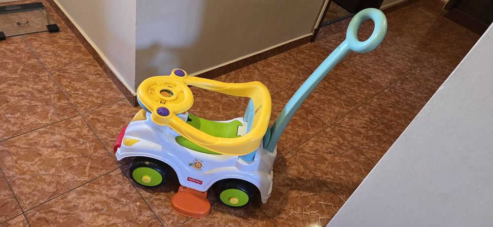 Количка за бутане Fisher Price