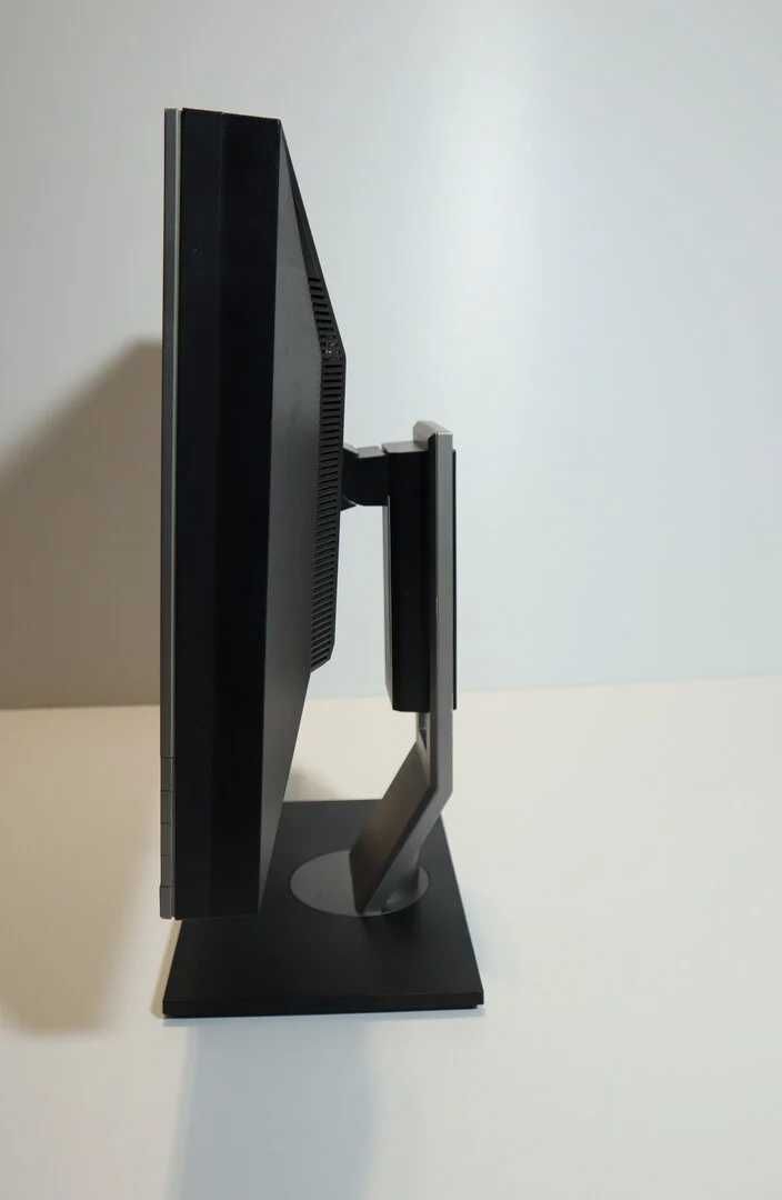 Monitor DELL de 22 inch Ecran display IPS ultrasharp profesional