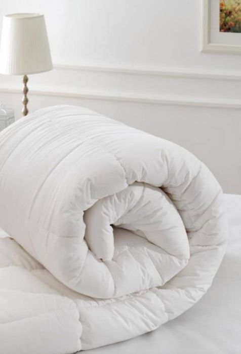 Pilota matlasata alba, antialergică 200x220 cm