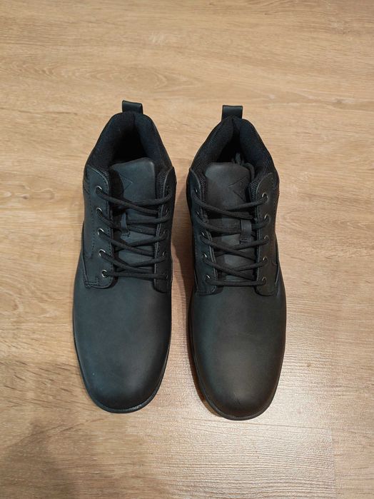 HOBИ Мъжки обувки Lee Cooper 43 номер