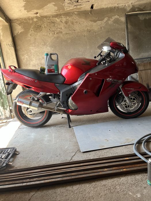 Honda cbr 1100xx