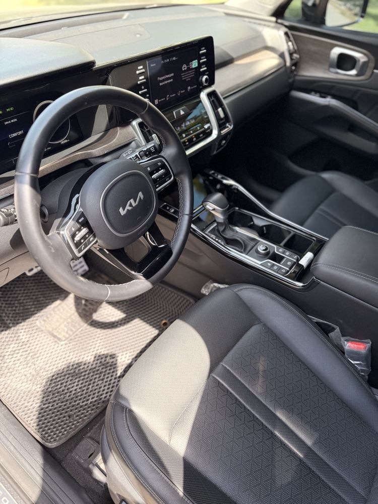 Sorento 2023 qora idial
