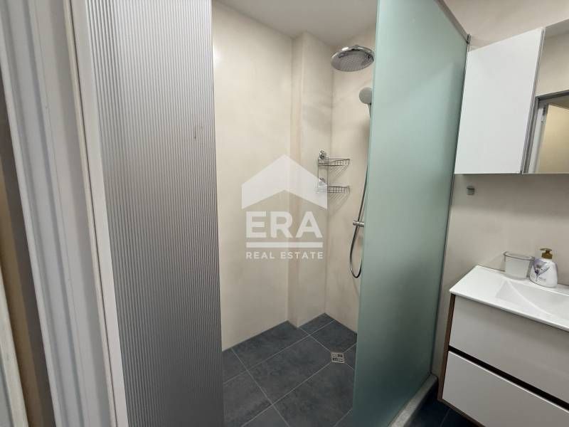 Двустаен новообзаведен апартамент под наем в центъра на град Варна