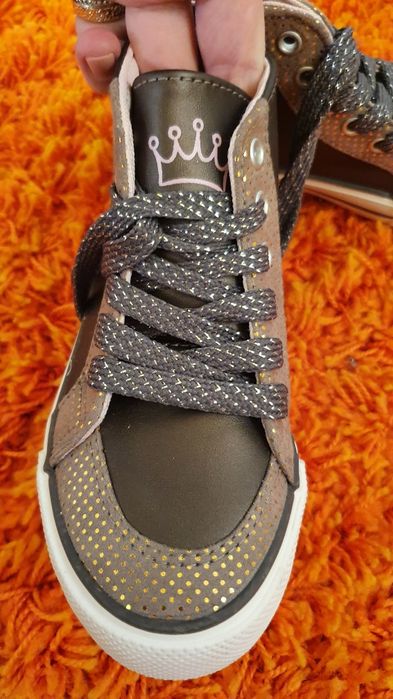 Ghetute nr 28 ca noi