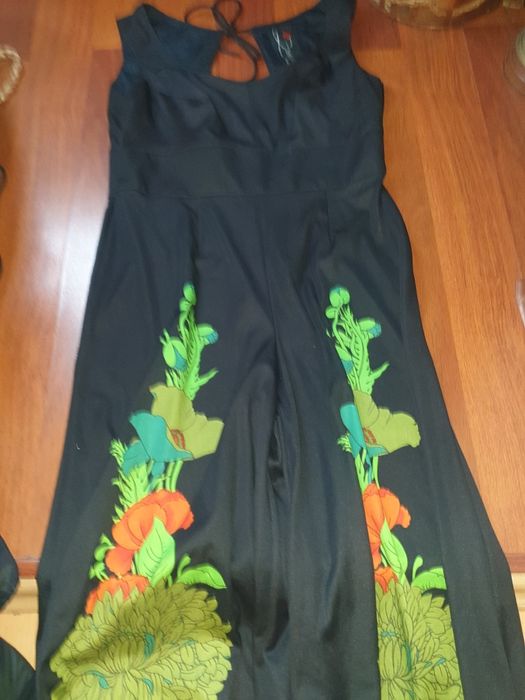 Vand salopeta neagra cu flori M/L