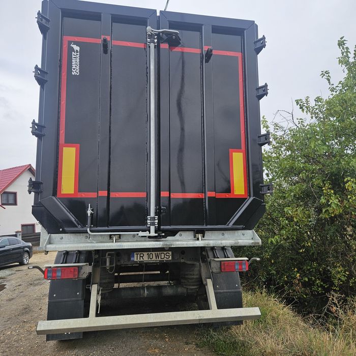 Volvo / Schmitz !!! Vand ansamblu basculabil cap tractor si semiremorc
