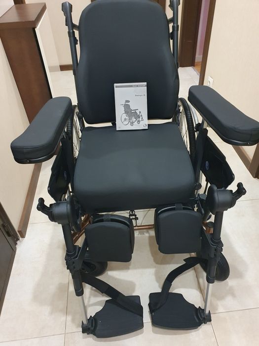 Инвалидна количка от висок клас.