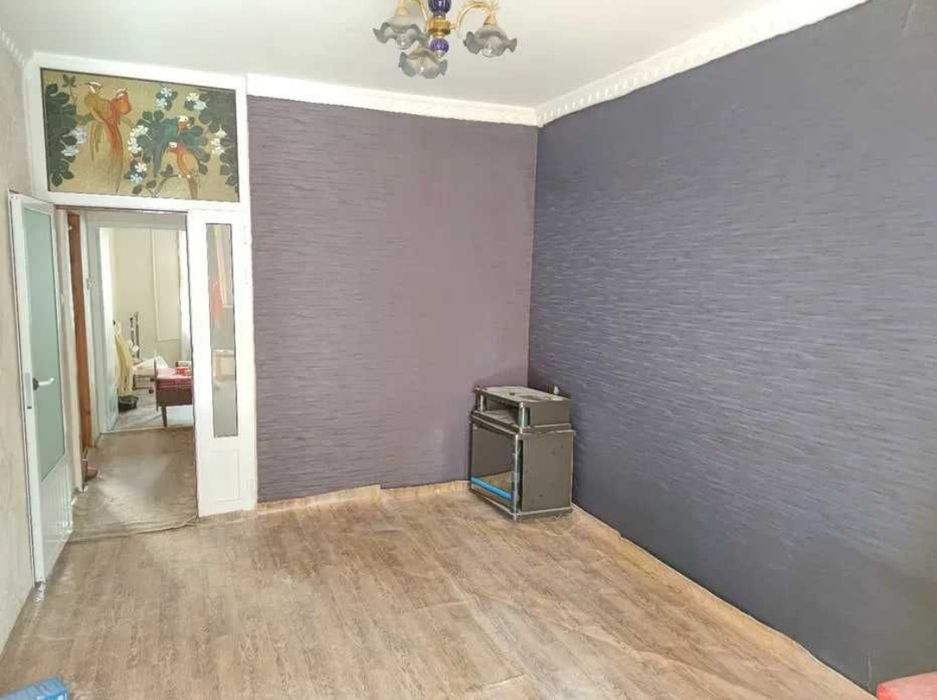 Продажа 3в4/1/4 на Юнусабад-10, 77 кв можно под бизнес