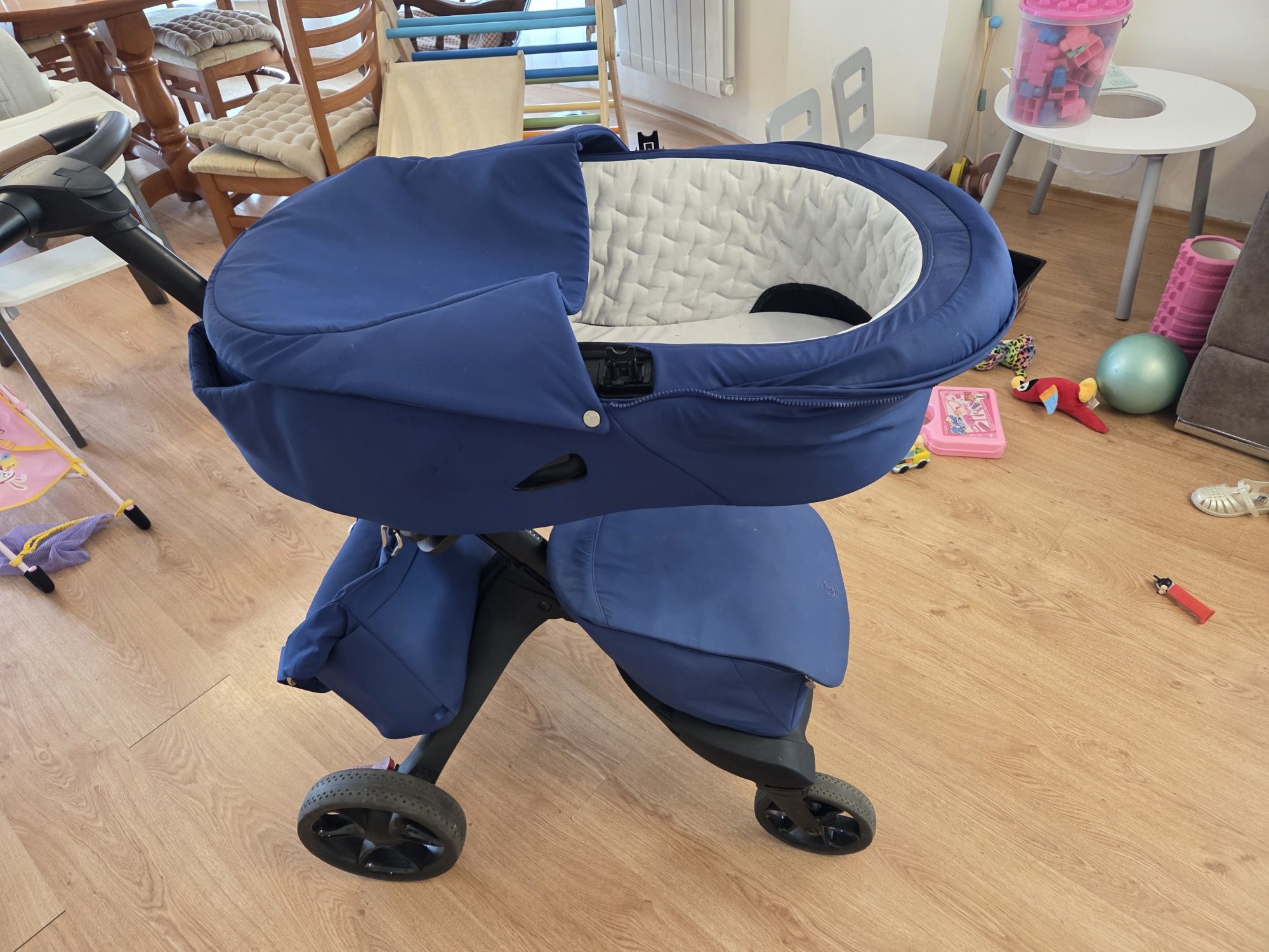 Stokke royal blue