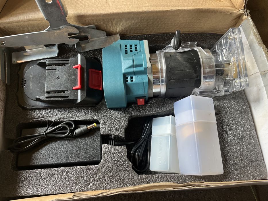 Freza lemn acumulator