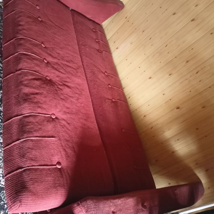 Divan katta holatdagi uslubda