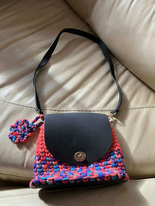 ръчно плетена дамска чанта