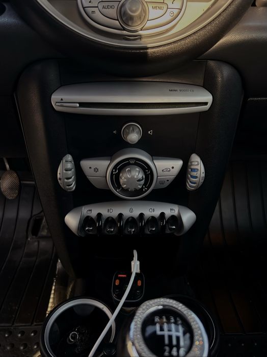 Mini Cooper Diesel 1.6 /110 cp - Pachet JCW - Bej &Negru