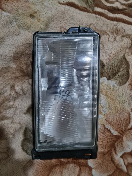 Фара на скания 114