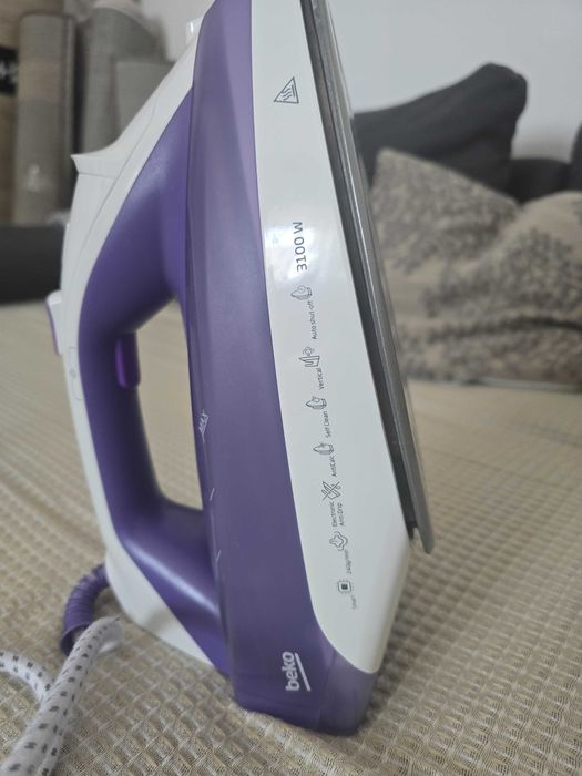 Călcător BEKO SPA7131P – cu reglaj automat al temperaturii