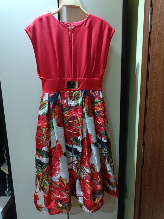 Rochie medie mărime 36