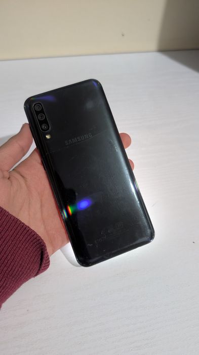 Samsung a50 128/6 в рабочем состоянии