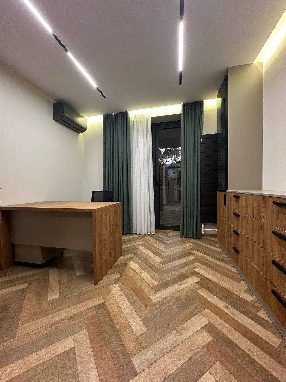 ЦУМ | 4 комнаты | 100м2