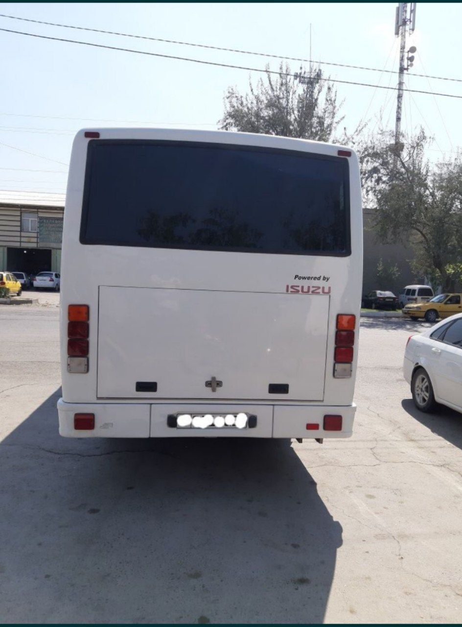 Isuzu HC 2025 40 aksiya