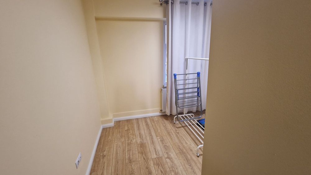 Apartament 4 camere de inchiriat