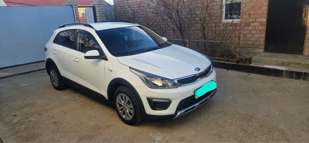 Срочно продается Kia rio X-line. Объем 1,6. Отличное состояние!